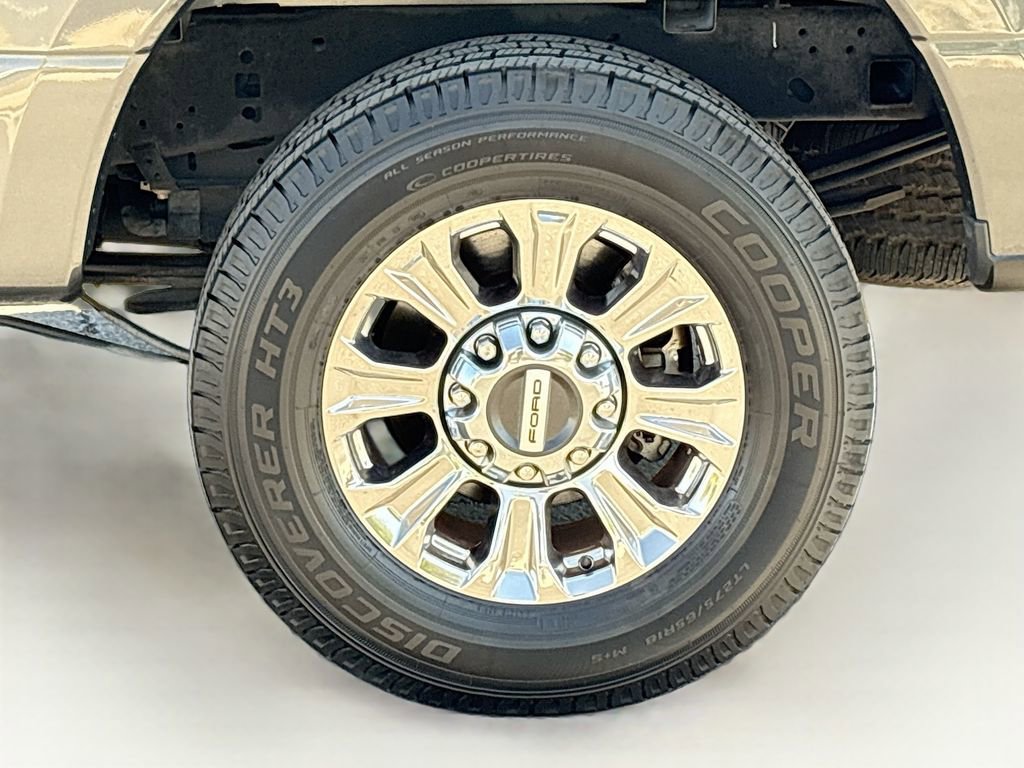 Used 2018 Ford F250 XLT w/ XLT Premium Package RWD image 30