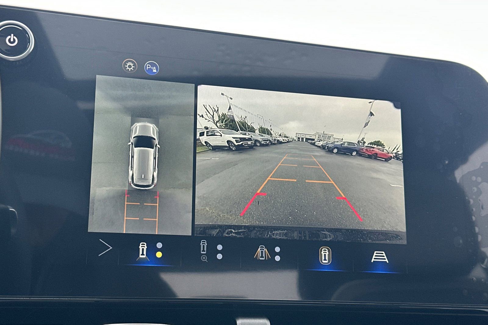 New 2026 Chevrolet Equinox LT w/ Convenience Package II image 23