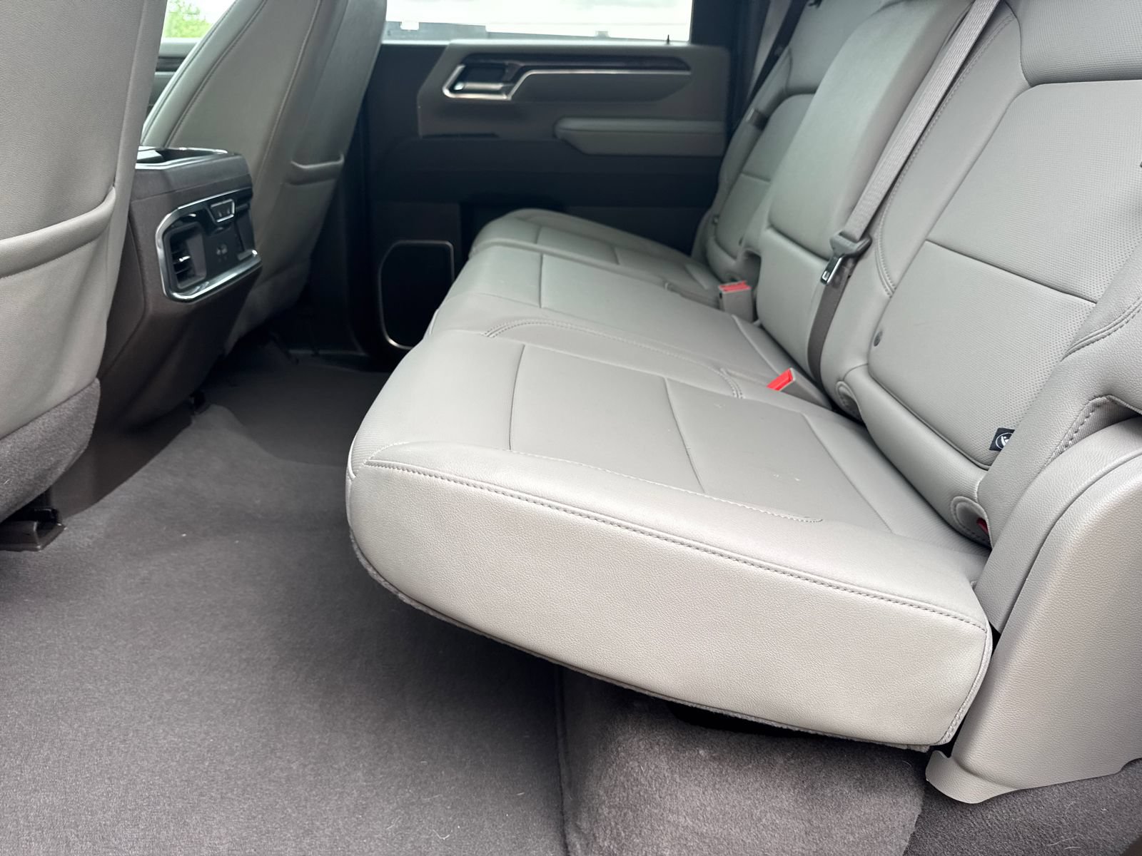 Used 2025 Chevrolet Silverado 2500 LTZ w/ LTZ Premium Package AWD/4WD image 20