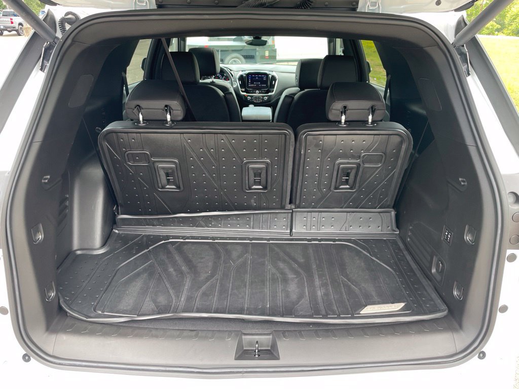 Used 2023 Chevrolet Traverse High Country w/ LPO, Floor Liner Package AWD/4WD image 40