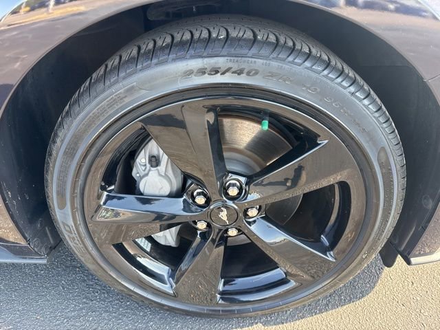 Used 2022 Ford Mustang GT Premium w/ Black Accent Package RWD image 14