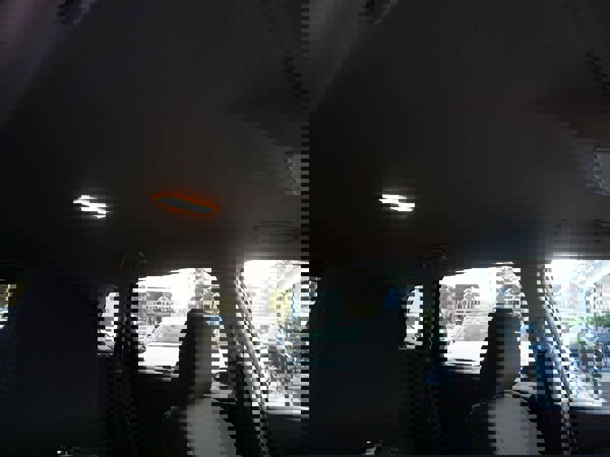 Used 2023 Nissan Rogue S image 17