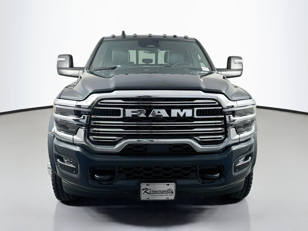 New 2026 RAM 4500 4x4 Crew Cab DRW w/ Laramie Trim Package image 2