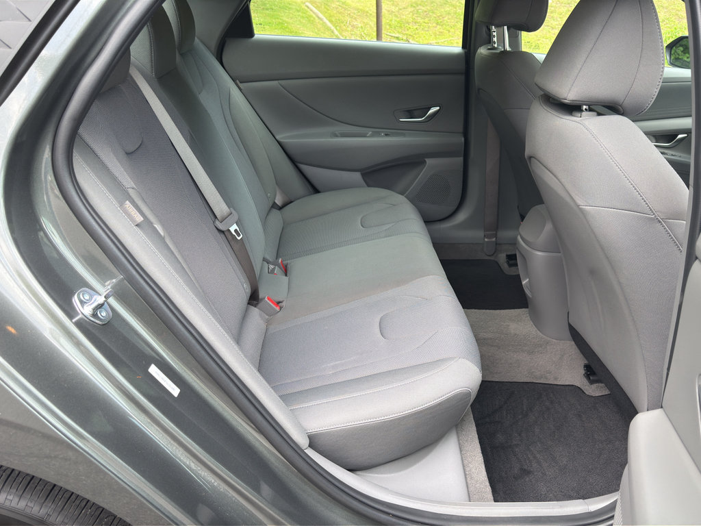 Certified 2026 Hyundai Elantra SE w/ Cargo Package FWD image 24