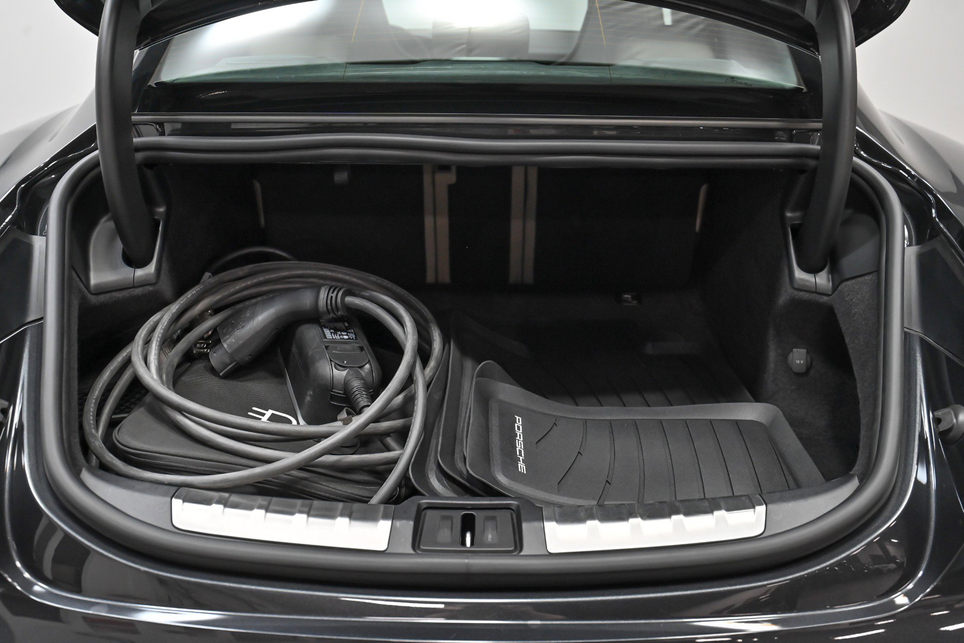 Used 2021 Porsche Taycan Turbo S image 50