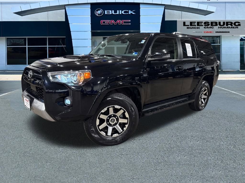 Used 2024 Toyota 4Runner TRD Off-Road Premium image 3