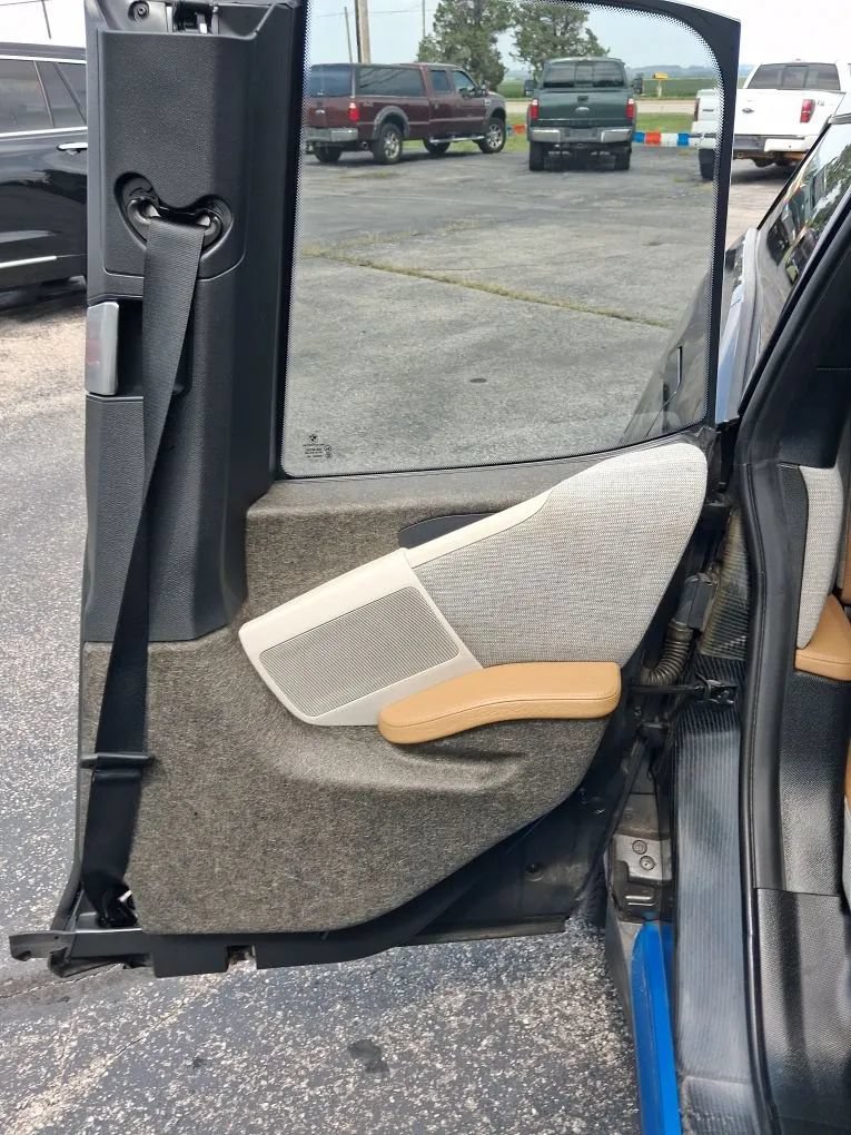 Used 2014 BMW i3 w/ Range Extender RWD image 28