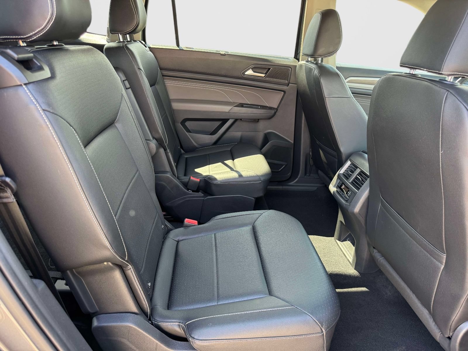 Certified 2021 Volkswagen Atlas SEL AWD/4WD image 11