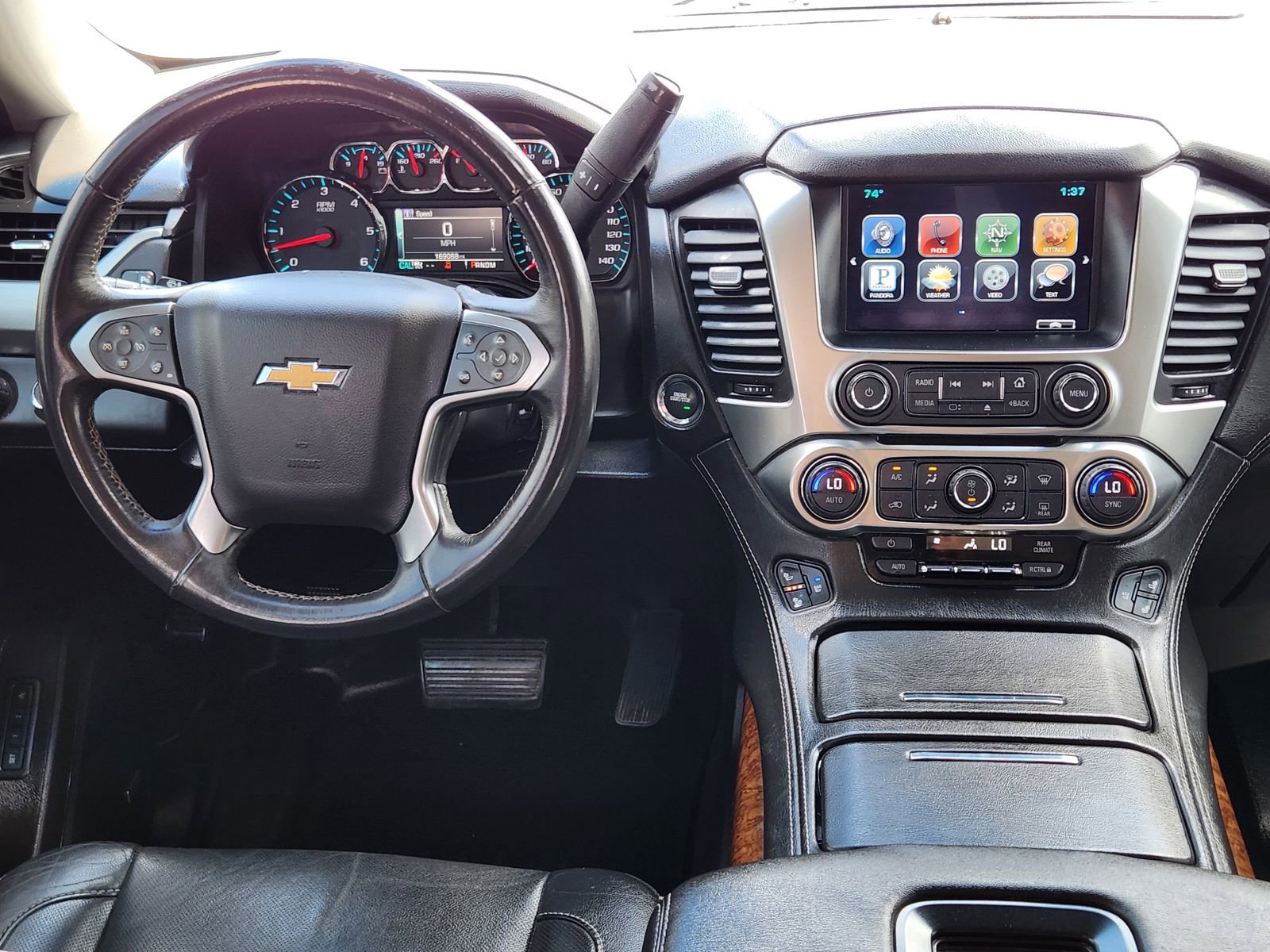 Used 2015 Chevrolet Suburban LTZ AWD/4WD image 31