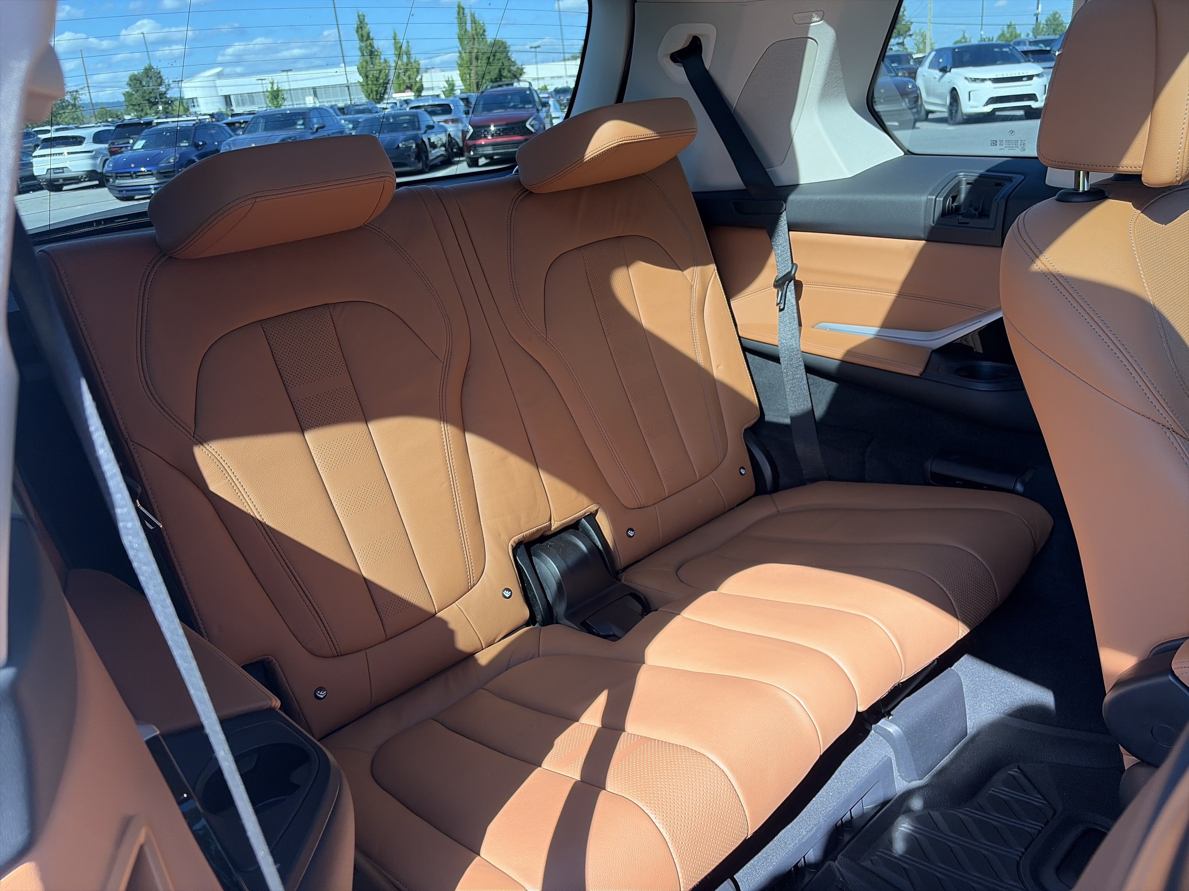 Used 2022 BMW X7 xDrive40i w/ Premium Package AWD/4WD image 45