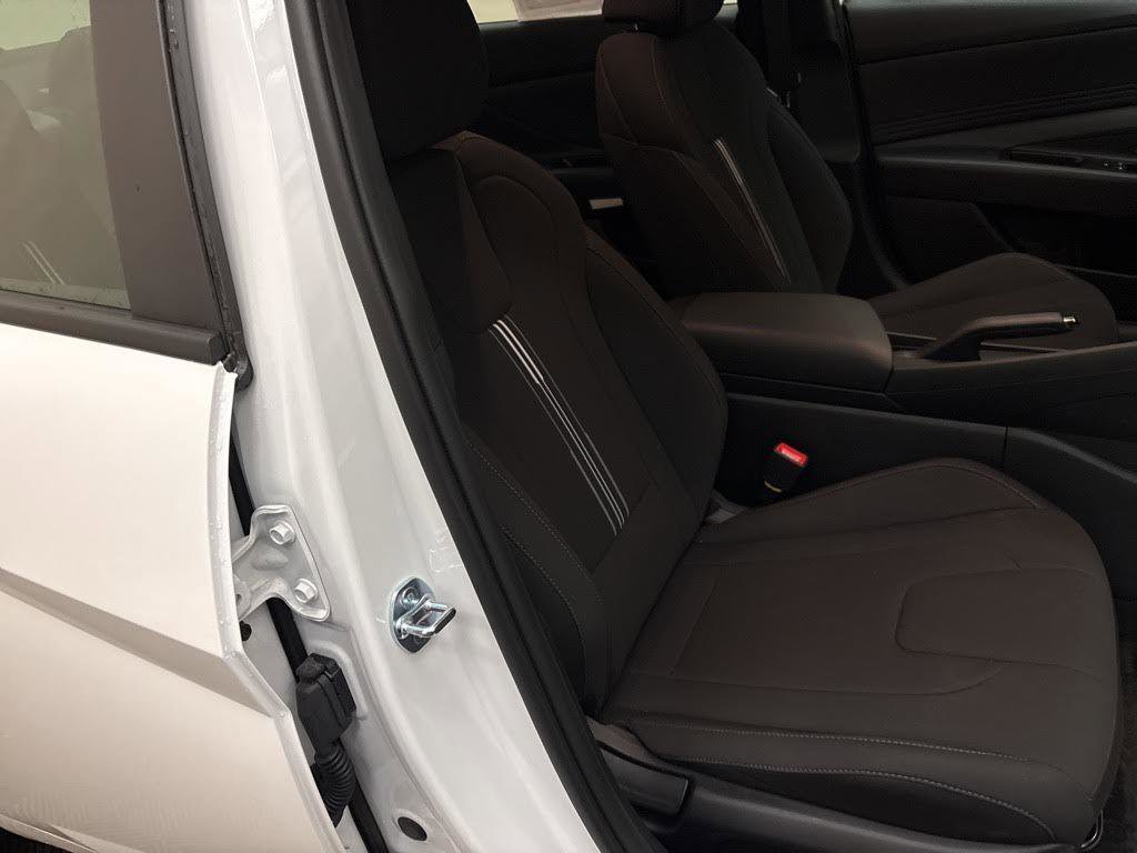 New 2026 Hyundai Elantra SEL Sport Premium FWD image 17