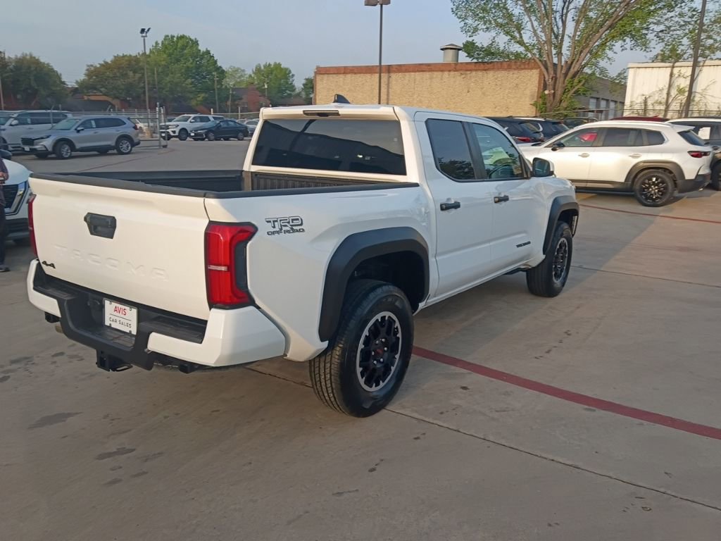 Used 2025 Toyota Tacoma TRD Off-Road AWD/4WD image 9