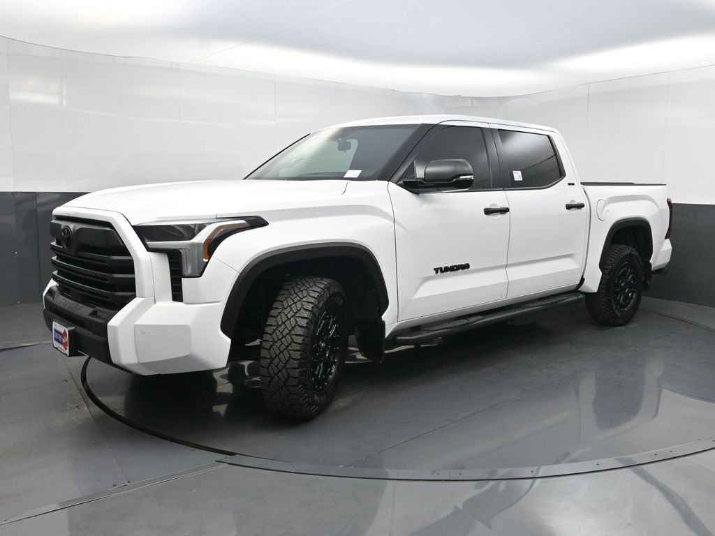 Used 2025 Toyota Tundra SR5 w/ SR5 Convenience Package AWD/4WD image 23