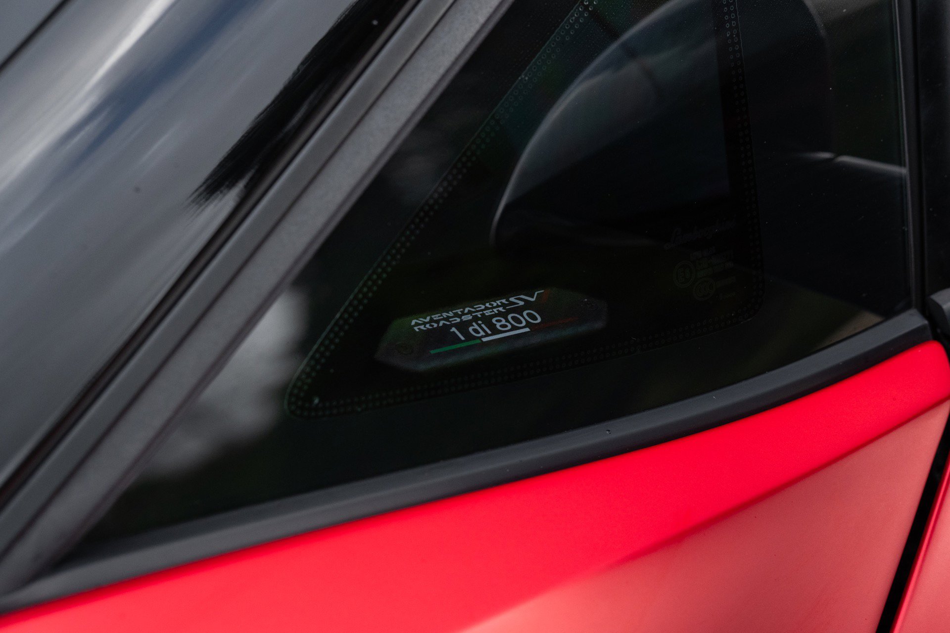 Used 2021 Lamborghini Aventador SVJ AWD/4WD image 33