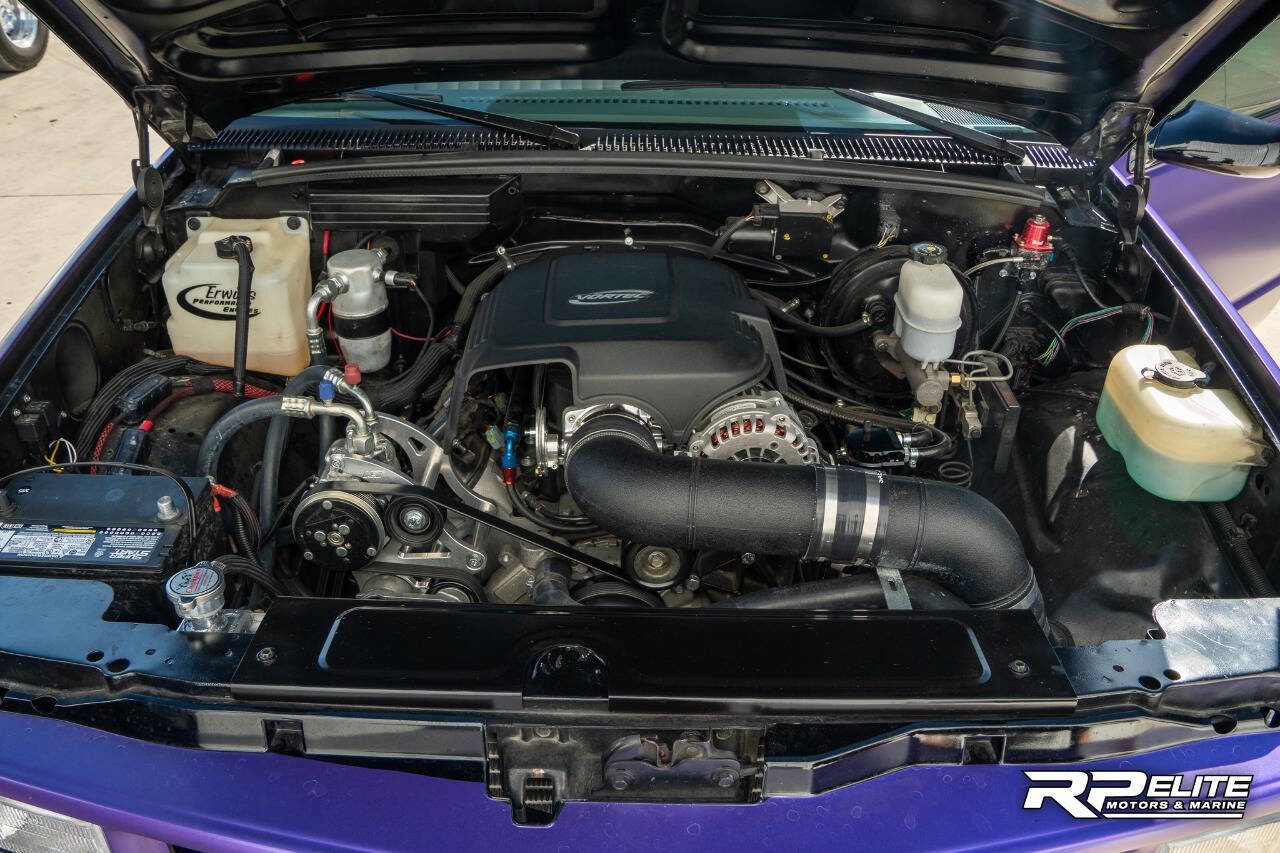 Used 1994 Chevrolet Silverado 1500 2WD Regular Cab image 81