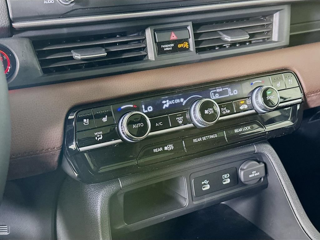 Used 2026 Honda Pilot Elite image 14