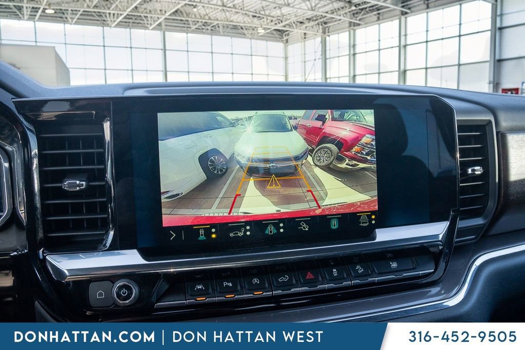 Used 2023 Chevrolet Silverado 1500 High Country w/ Z71 Off-Road Package image 8