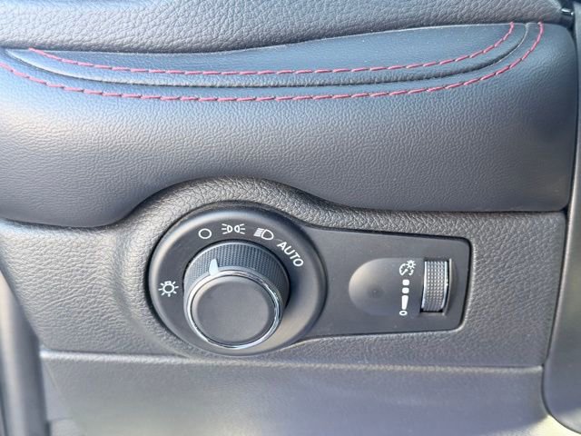 Used 2024 Dodge Durango GT image 18