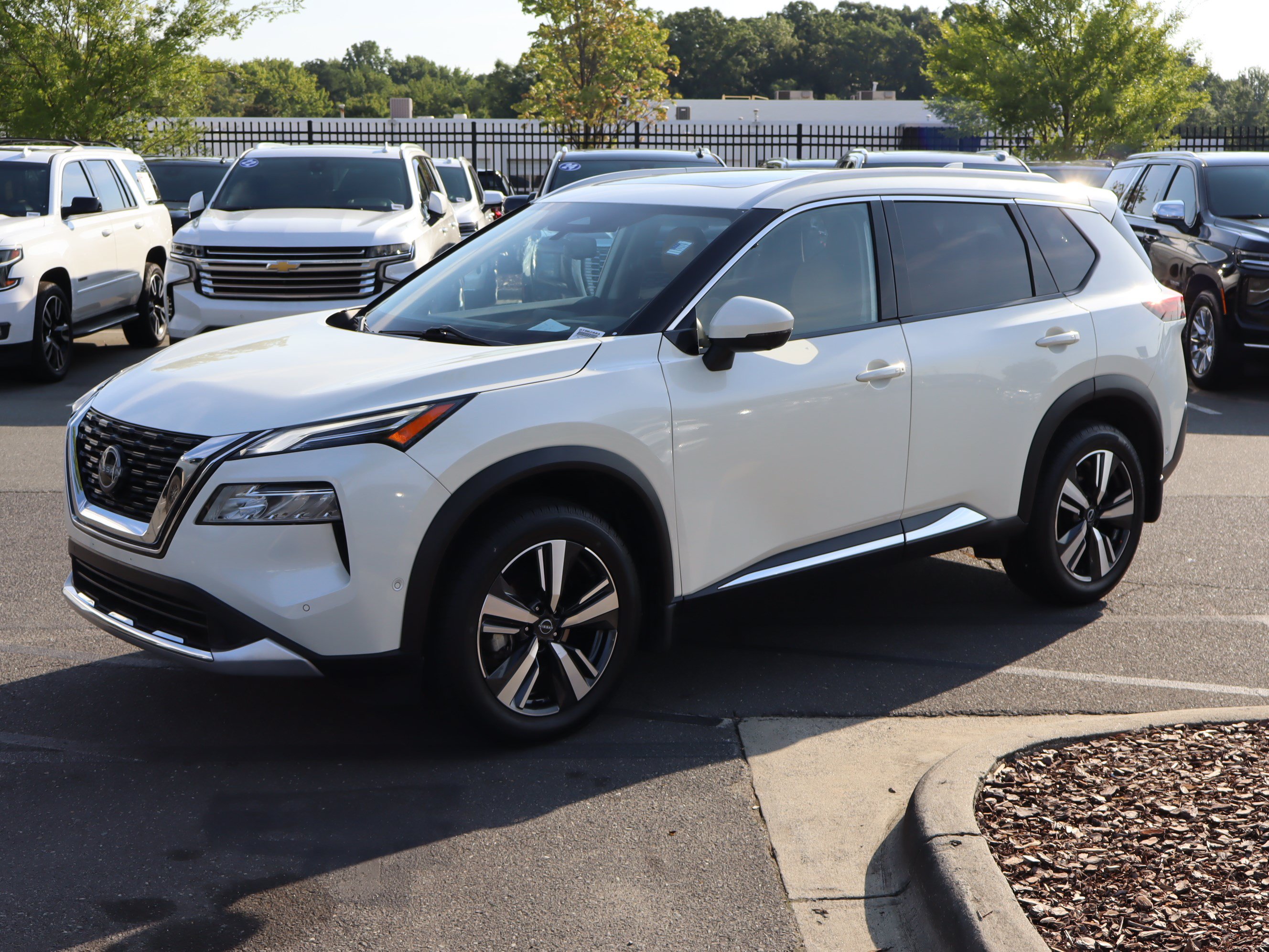 Used 2023 Nissan Rogue Platinum w/ Platinum Premium Package AWD/4WD image 5