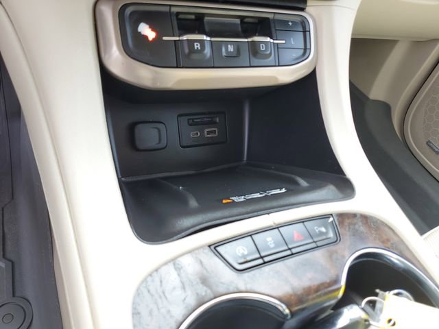 Used 2020 GMC Acadia Denali w/ LPO, Floor Liner Package FWD image 23