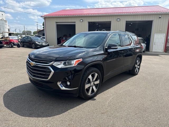 Used 2021 Chevrolet Traverse LT w/ LT Premium Package AWD/4WD image 7