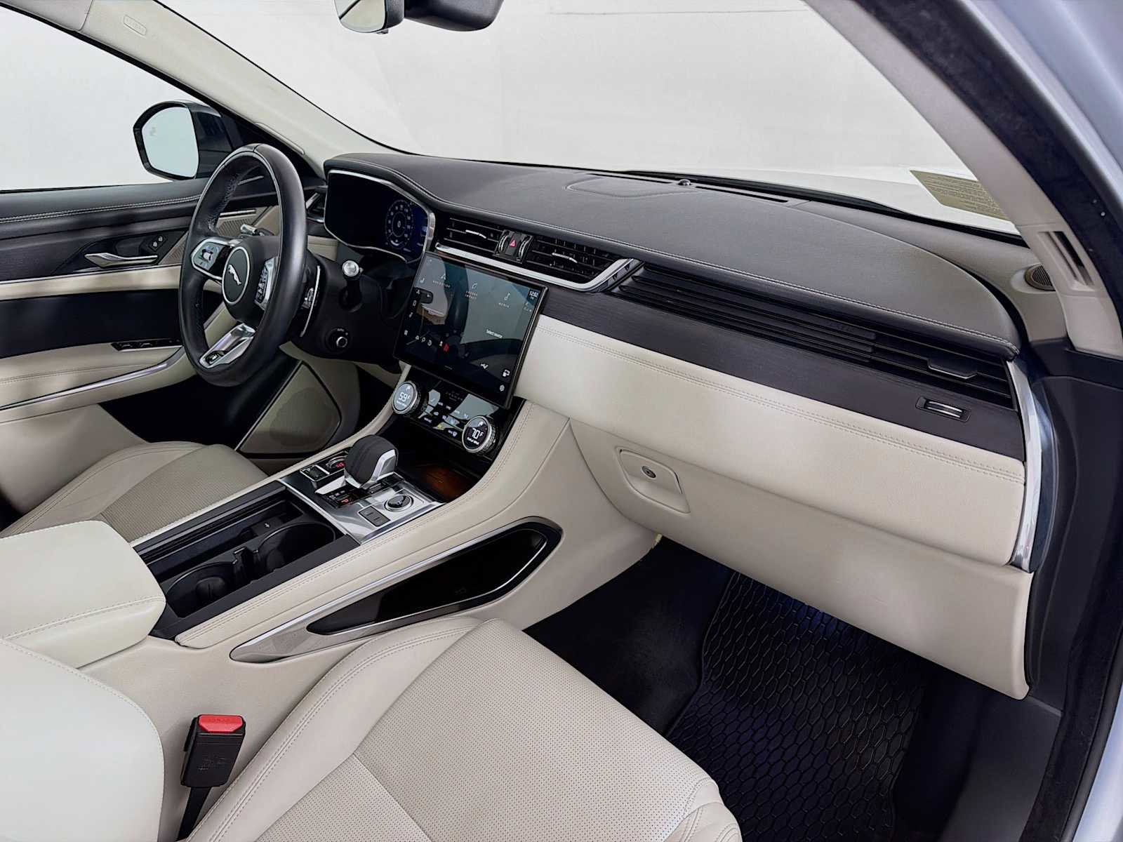 Used 2021 Jaguar F-PACE R-Dynamic S AWD/4WD image 30