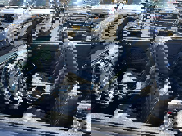 Used 2010 Ford Mustang GT Premium RWD image 22