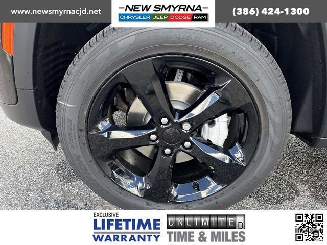 New 2025 Jeep Grand Cherokee Limited w/ Black Appearance Package image 34