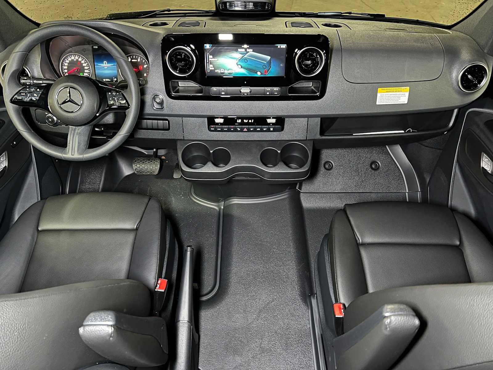 Used 2025 Mercedes-Benz Sprinter 2500 image 41