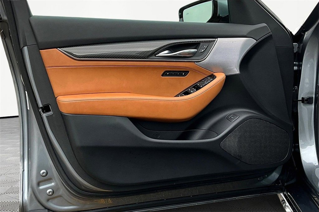 Used 2020 Cadillac CT5 V w/ Platinum Package image 23