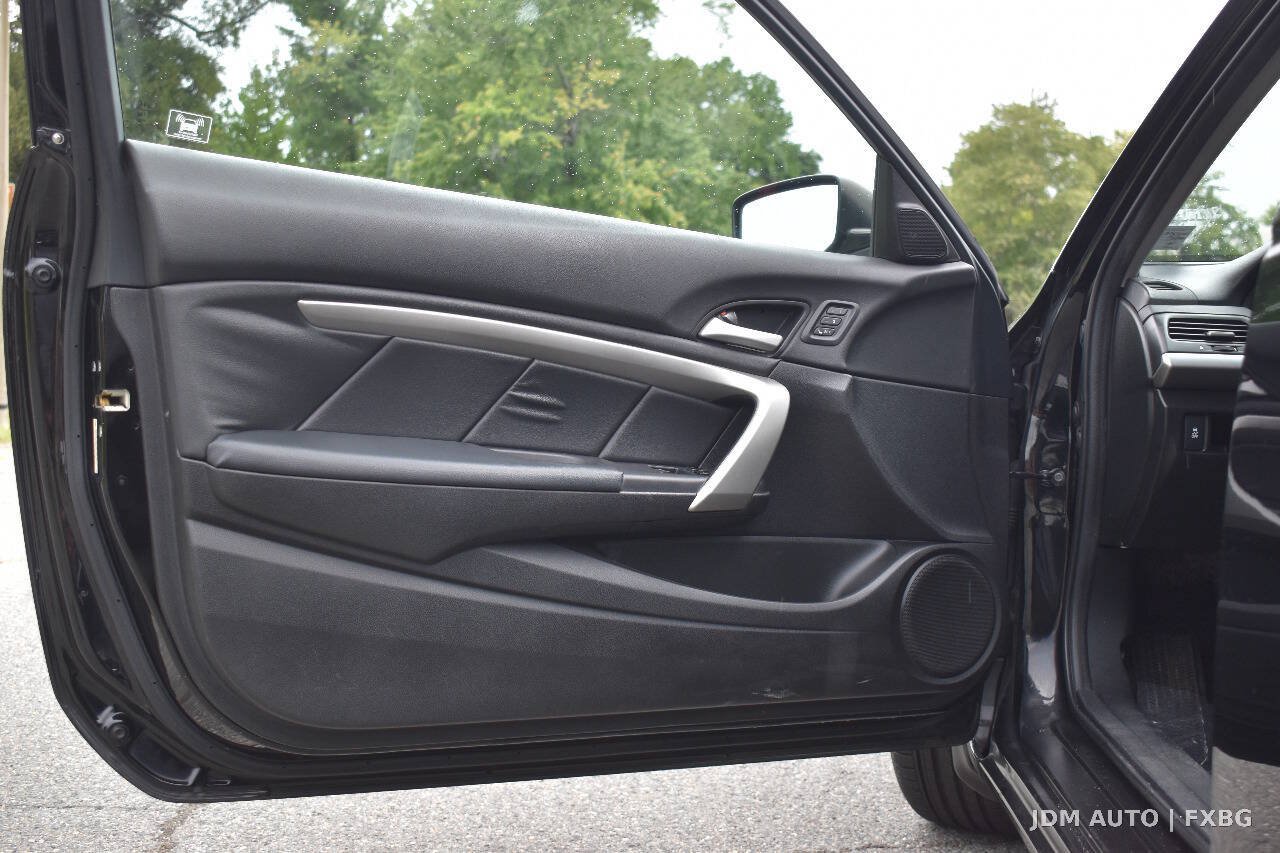 Used 2012 Honda Accord EX-L image 8
