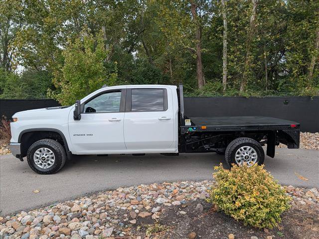 Used 2025 Chevrolet Silverado 2500 LT w/ Convenience Package AWD/4WD image 2