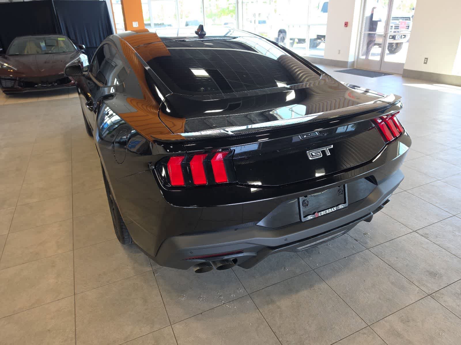 Used 2025 Ford Mustang GT RWD image 10