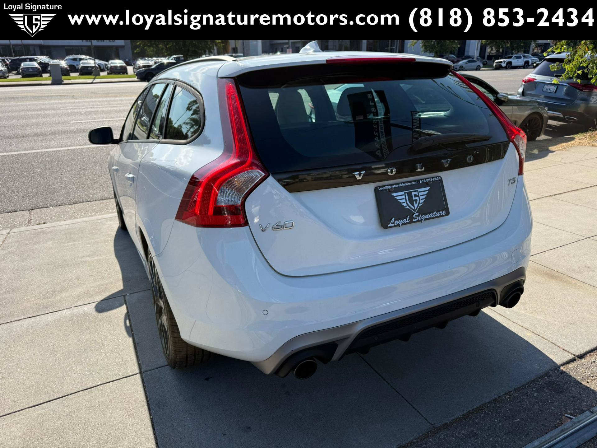 Used 2017 Volvo V60 T5 Dynamic FWD image 5