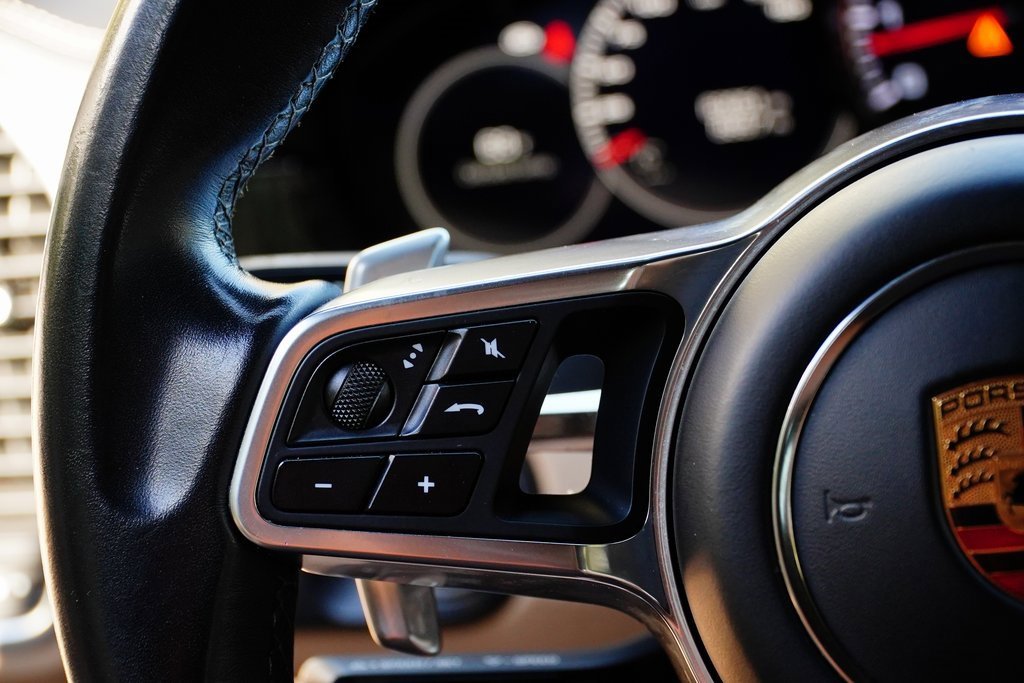 Used 2019 Porsche Cayenne S image 22