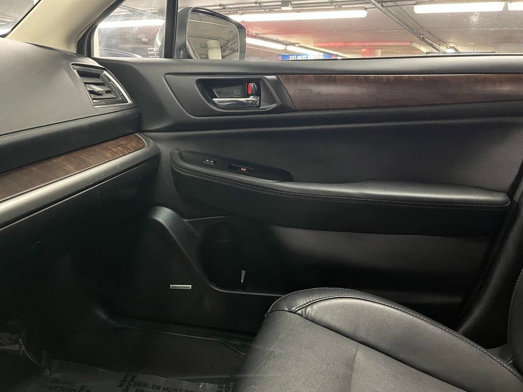 Used 2017 Subaru Outback 2.5i Limited AWD/4WD image 29