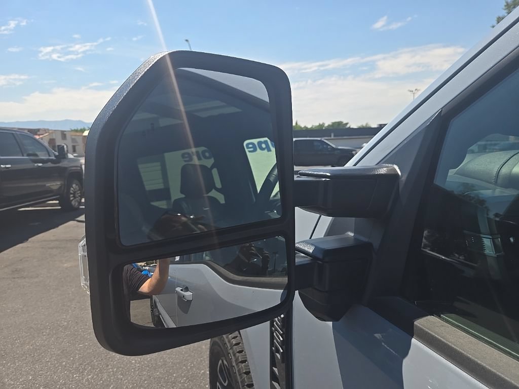 Used 2025 Ford F350 Platinum AWD/4WD image 36