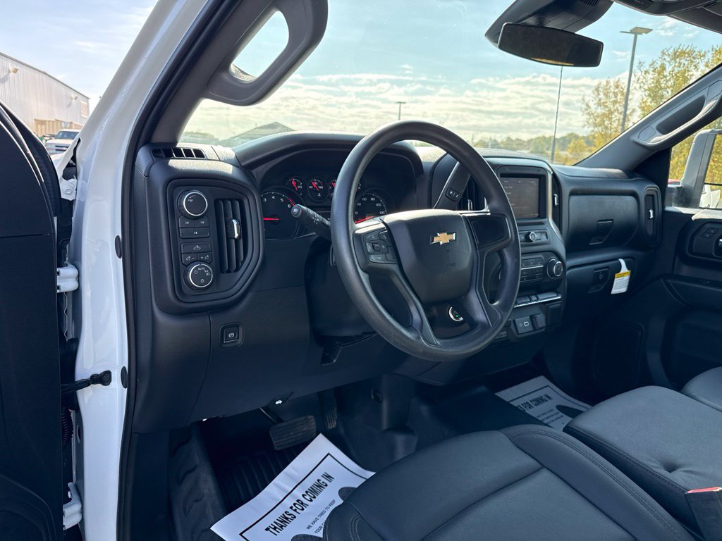 Used 2026 Chevrolet Silverado 2500 W/T w/ Snow Plow Prep/Camper Package AWD/4WD image 18
