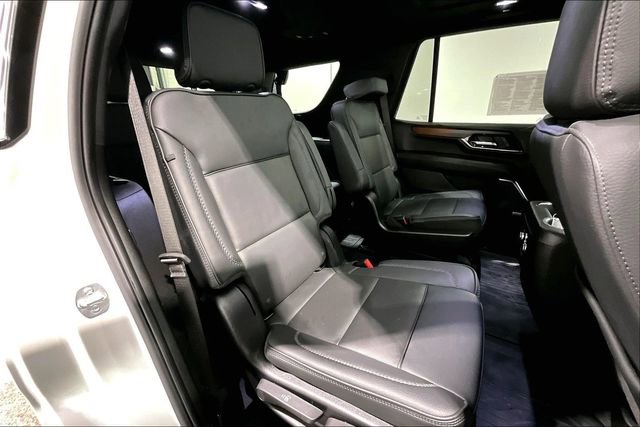 Used 2025 GMC Yukon Denali w/ Sun & Power Step Package image 25