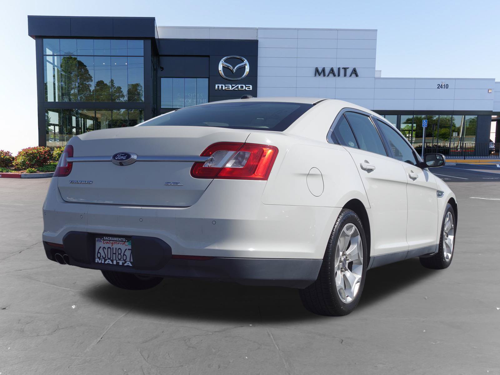 Used 2012 Ford Taurus SEL FWD image 3