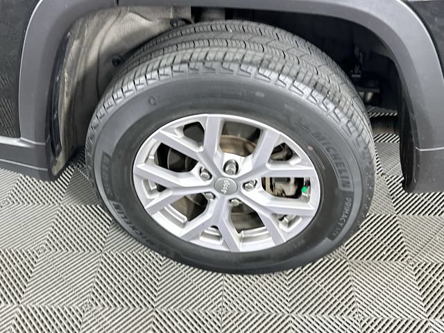 Used 2022 Jeep Grand Cherokee L Limited AWD/4WD image 35