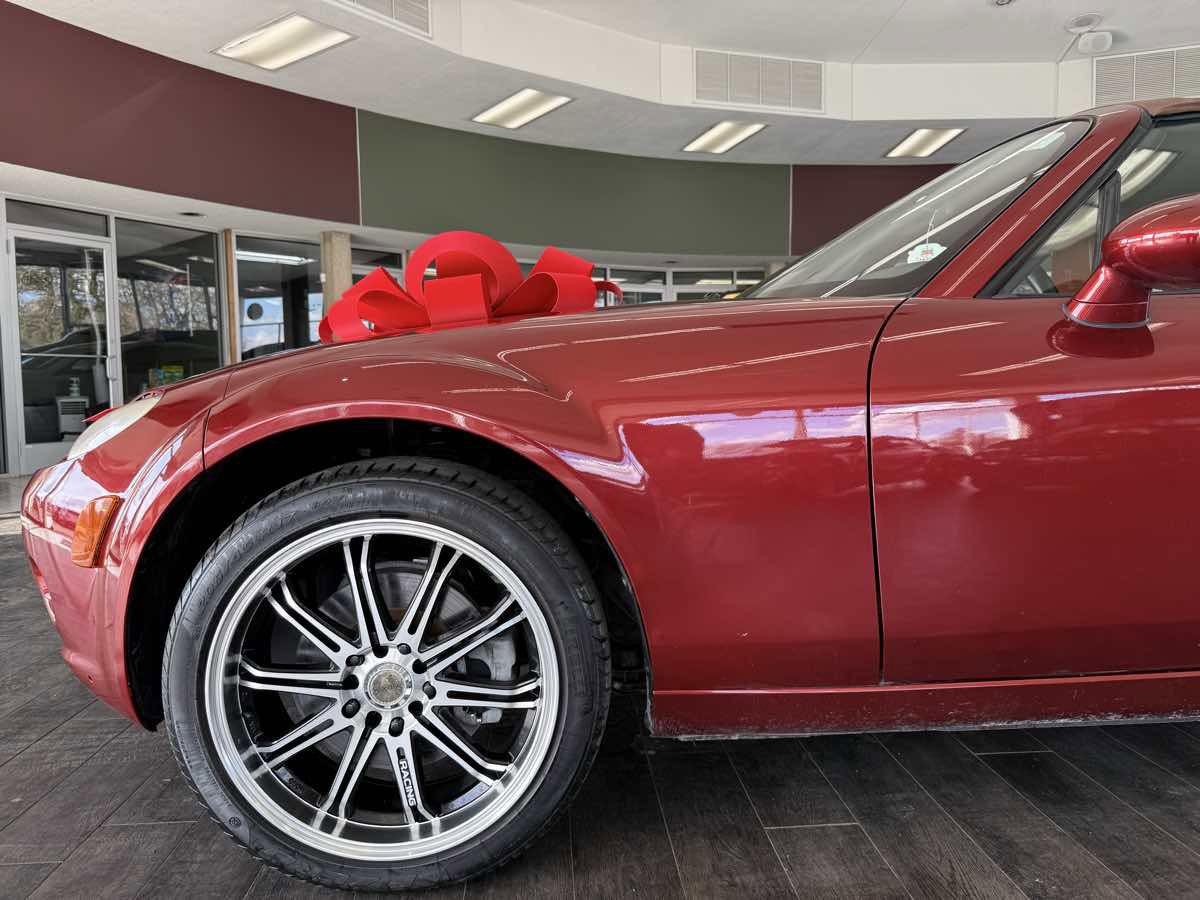 Used 2006 MAZDA MX-5 Miata Grand Touring w/ Premium Pkg RWD image 21