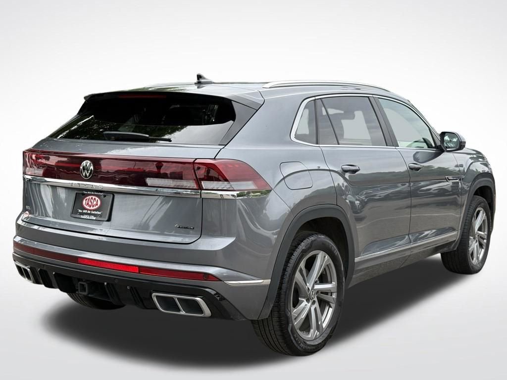 Used 2024 Volkswagen Atlas Cross Sport SEL R-Line AWD/4WD image 8