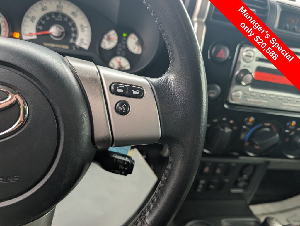 Used 2014 Toyota FJ Cruiser 4WD w/ Upgrade Package image 17