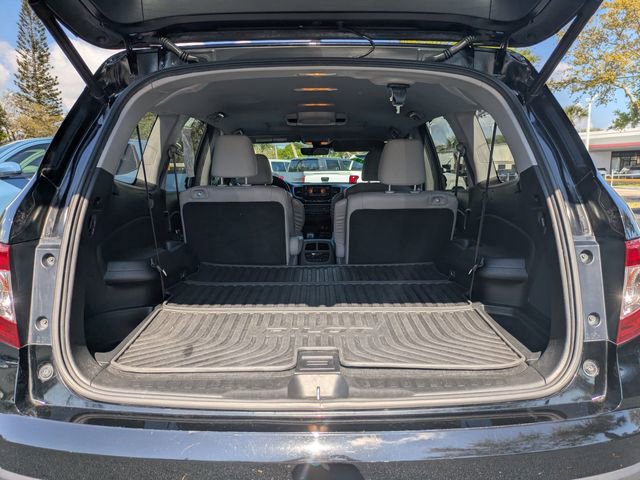 Used 2019 Honda Pilot Touring image 12