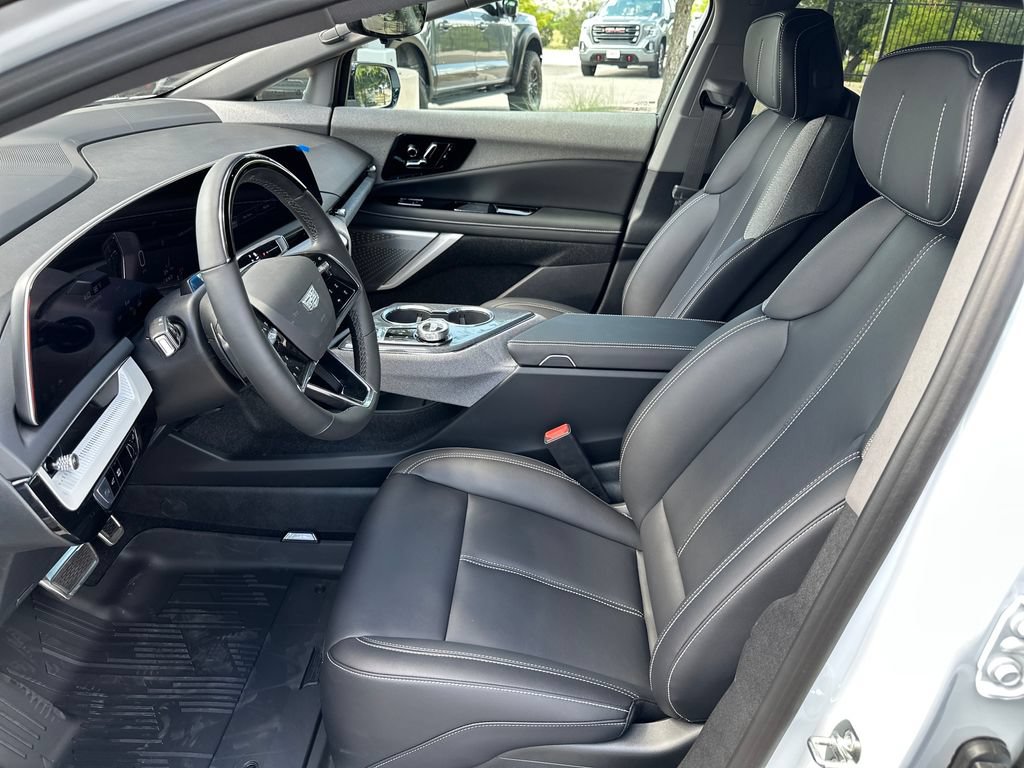 New 2027 Cadillac Optiq Luxury RWD image 24