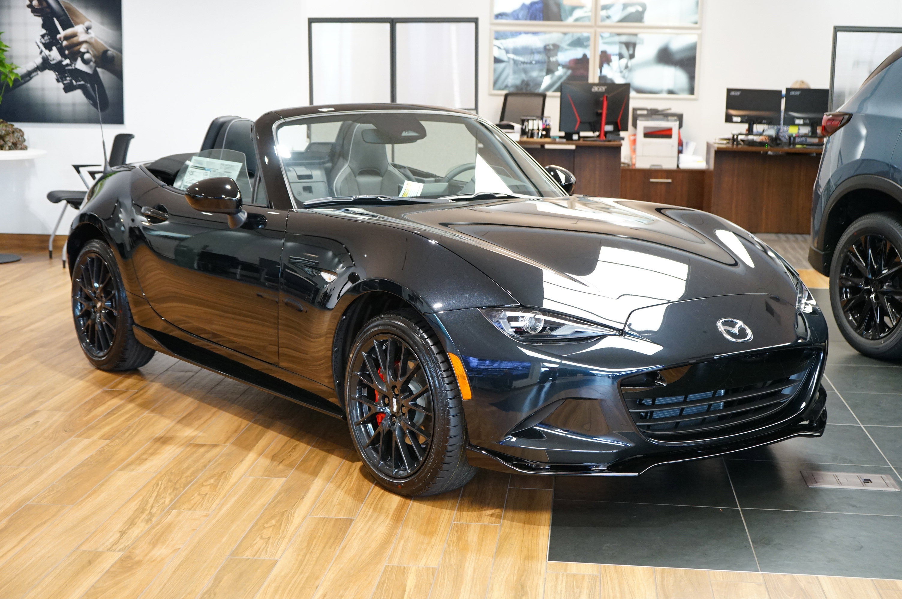 New 2025 MAZDA MX-5 Miata Club w/ Brembo/BBS Recaro Package