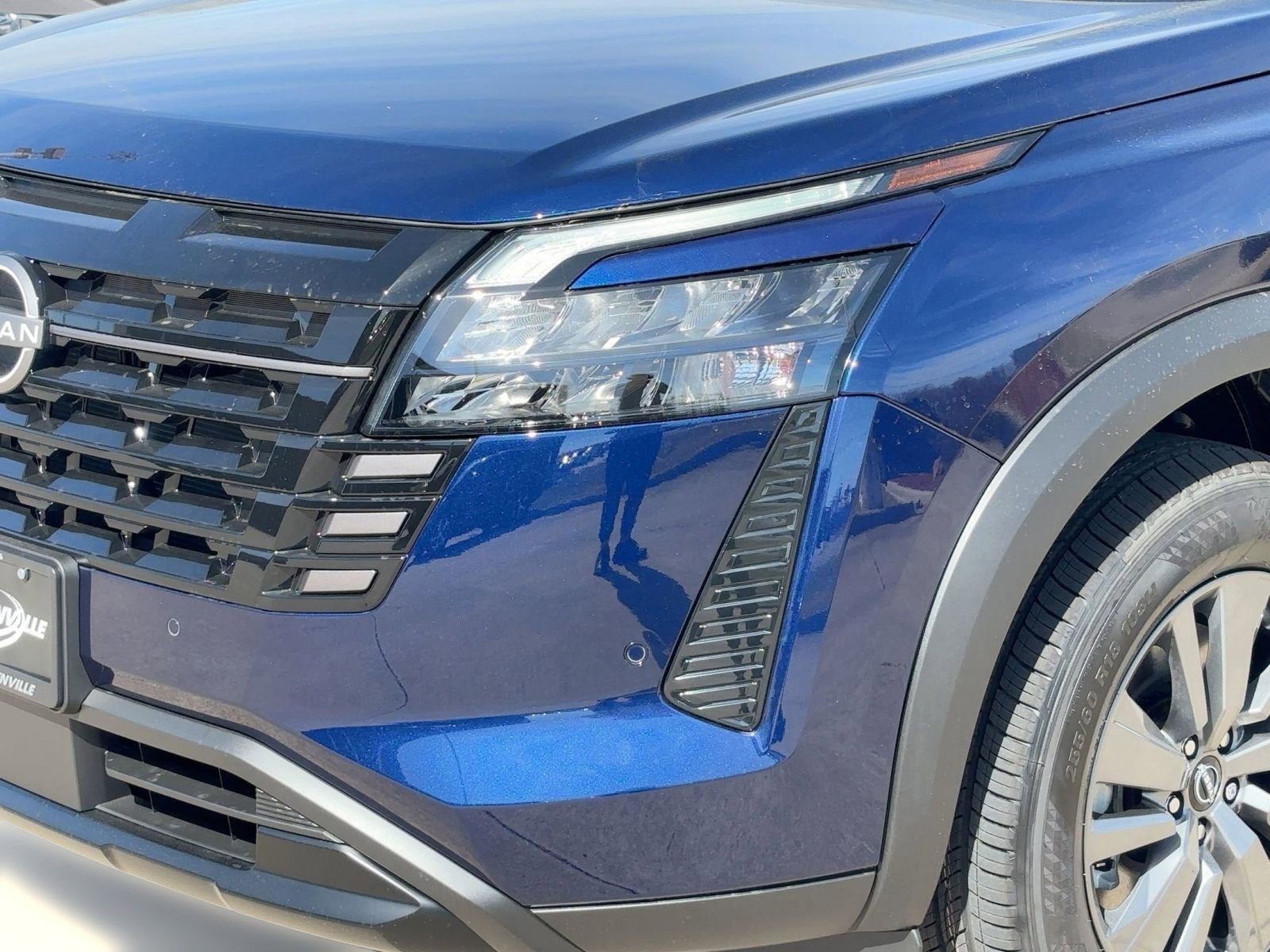 New 2026 Nissan Pathfinder SV image 11