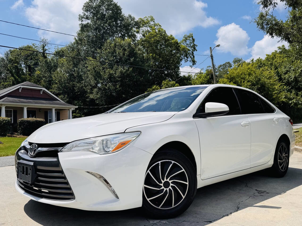 Used 2016 Toyota Camry LE