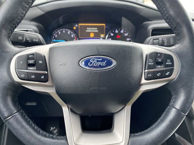 Certified 2023 Ford Explorer XLT w/ Equipment Group 202A image 17